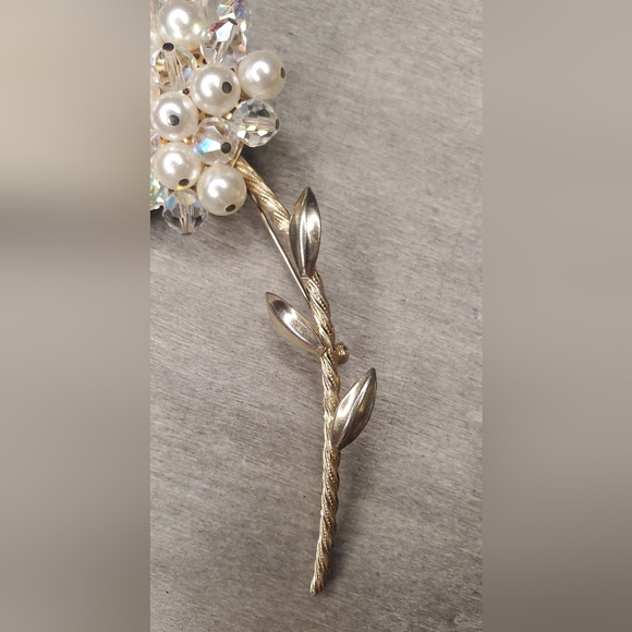 Vintage Brooch Floral Faux Pearl - Picture 3 of 5